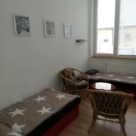 Queen בית הארחה *