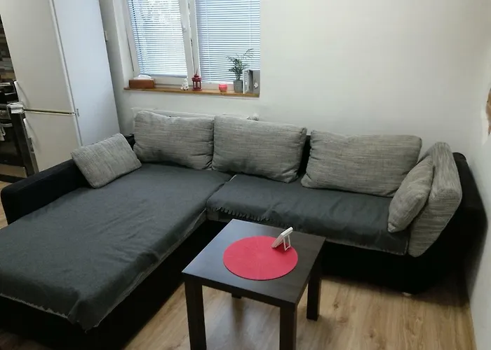 Queen Penzión pre hostí Novaky